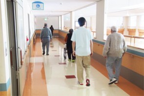 集団での歩行運動