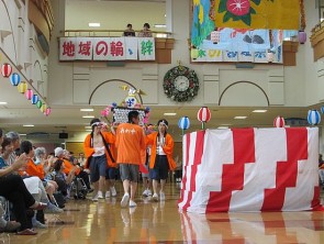 お神輿登場